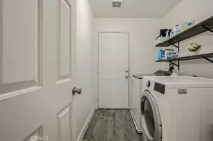 204 E Manchester Ln, San Bernardino, CA 92408 - Photo 17