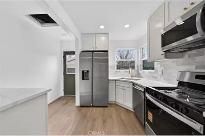 1601 Fermoore, San Fernando, CA 91340 - Photo 11