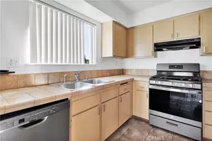 1216 S Cypress Ave, Ontario, CA 91762 - Photo 15