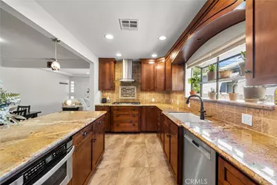 328 N Alta Vista, Monrovia, CA 91016 - Photo 11