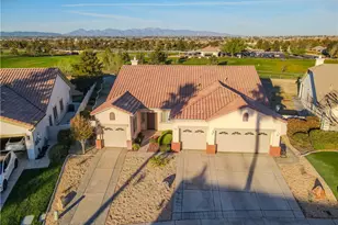 11002 Dandelion Ln, Apple Valley, CA 92308 - Photo 3