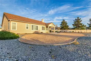 11002 Dandelion Ln, Apple Valley, CA 92308 - Photo 23
