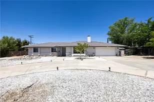 19388 Corwin, Apple Valley, CA 92307 - Photo 1