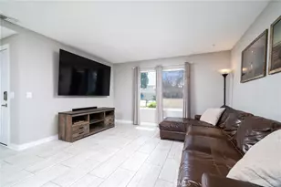 40448 Marsha Ct, Hemet, CA 92544 - Photo 9