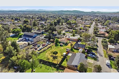 12055 Douglas, Yucaipa, CA 92399 - Photo 37