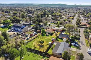 12055 Douglas, Yucaipa, CA 92399 - Photo 37