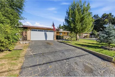 12055 Douglas, Yucaipa, CA 92399 - Photo 5