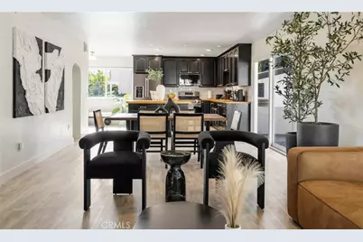 23413 Oxnard Street, Woodland Hills, CA 91367 - Photo 5