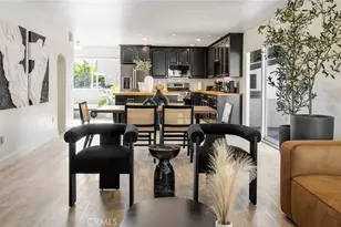 23413 Oxnard St, Woodland Hills, CA 91367 - Photo 5