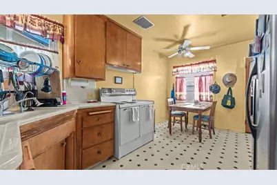 941 W Yale Street, Ontario, CA 91762 - Photo 11