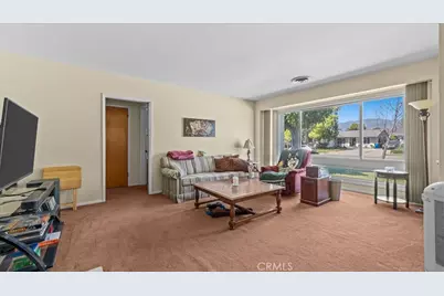 941 W Yale Street, Ontario, CA 91762 - Photo 5