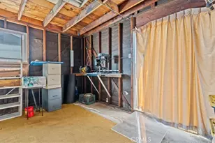 941 W Yale St, Ontario, CA 91762 - Photo 25