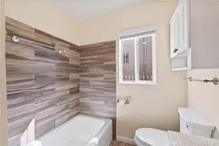 2046 W 112th, Los Angeles, CA 90047 - Photo 25