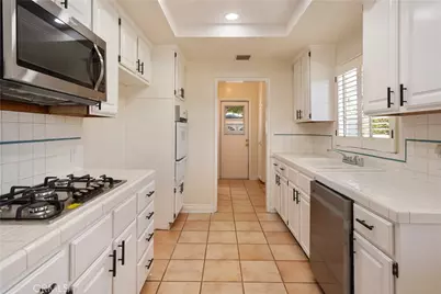 727 S Fenimore, Covina, CA 91723 - Photo 9