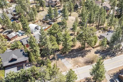 351 Edgemoor, Big Bear Lake, CA 92315 - Photo 5