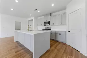 10710 Brookfield Dr, Riverside, CA 92505 - Photo 9