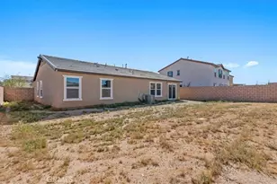 13720 Eva Ct, Victorville, CA 92392 - Photo 21