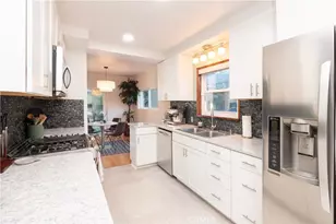 13744 Bessemer St, Valley Glen, CA 91401 - Photo 9