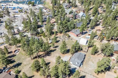 351 Edgemoor, Big Bear Lake, CA 92315 - Photo 9