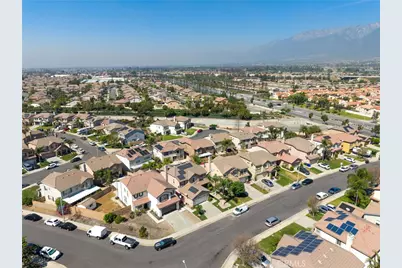 7358 Meade Court, Fontana, CA 92336 - Photo 47