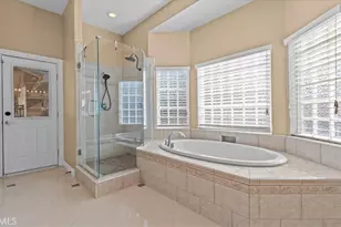 10367 Walnut Grove Ct, Yucaipa, CA 92399 - Photo 17