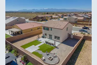 11347 Quail Hollow Street, Victorville, CA 92392 - Photo 27