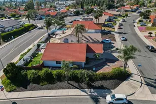 39769 Firethorn Ct, Murrieta, CA 92563 - Photo 3