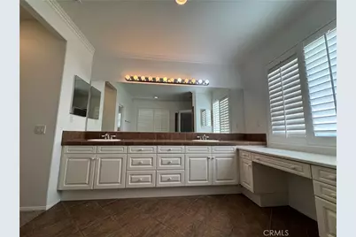 22219 Trinity Place, Saugus, CA 91390 - Photo 35