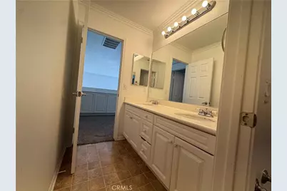 22219 Trinity Place, Saugus, CA 91390 - Photo 43