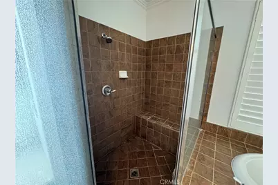 22219 Trinity Place, Saugus, CA 91390 - Photo 37