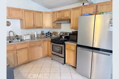 11930 Bromont, Pacoima, CA 91331 - Photo 7