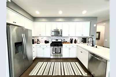 8823 Jacaranda, Montclair, CA 91763 - Photo 5