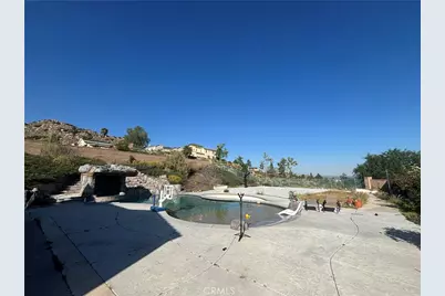 827 Baghdady, Corona, CA 92879 - Photo 7