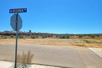 5 Palmdale, Adelanto, CA 92301 - Photo 17