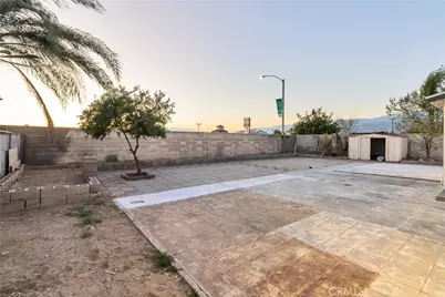 7804 Peacock, Highland, CA 92346 - Photo 29