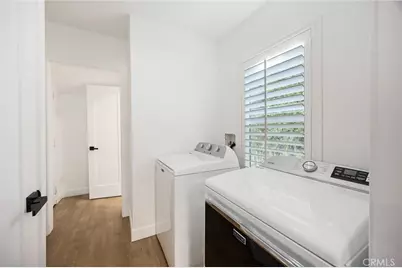 78 E Highland Avenue, Sierra Madre, CA 91024 - Photo 17