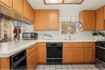 8755 Cedar Street, Bellflower, CA 90706 - Photo 11