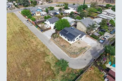 2546 Evergreen, Selma, CA 93662 - Photo 5