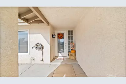 8530 11th, Hesperia, CA 92345 - Photo 7