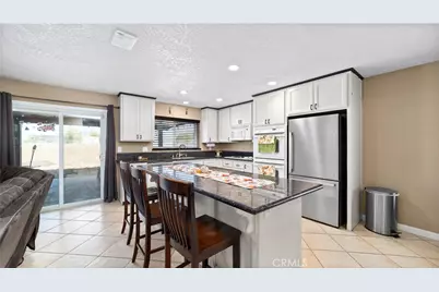 8530 11th, Hesperia, CA 92345 - Photo 15