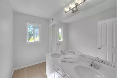 32 Hillsdale, Irvine, CA 92602 - Photo 19
