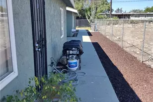 263 N Evans, Banning, CA 92220 - Photo 7