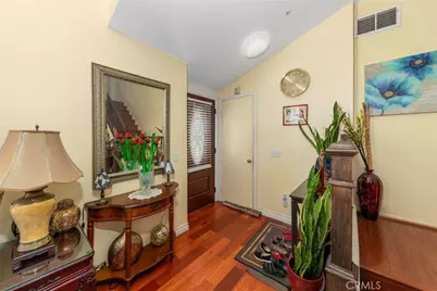 11918 Edgecliff, Sylmar, CA 91342 - Photo 5