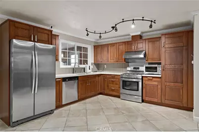 15691 Montgomery, Fontana, CA 92336 - Photo 9