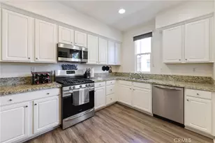 422 W Rte 66, Glendora, CA 91740 - Photo 11