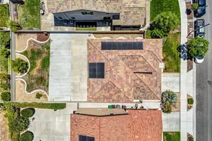7662 Casa De Maria Ct, Eastvale, CA 92880 - Photo 31
