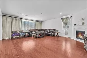 7662 Casa De Maria Ct, Eastvale, CA 92880 - Photo 9