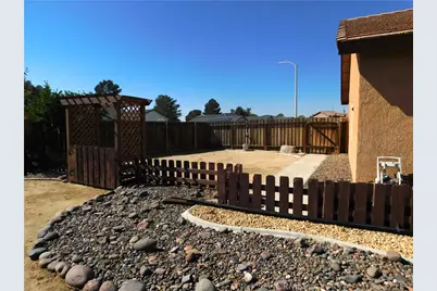 20774 Village Court, California City, CA 93505 - Photo 19