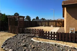 20774 Village Ct, California City, CA 93505 - Photo 19