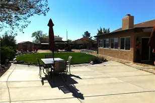 20774 Village Ct, California City, CA 93505 - Photo 17